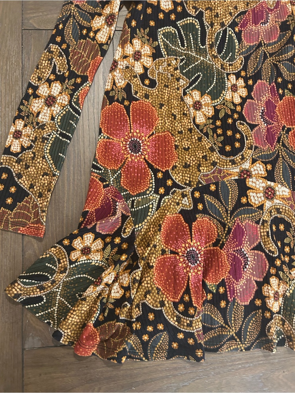 FARM Rio Black Floral Long Sleeve Dress with Warm Blooms - Picture 4 of 12
